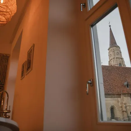 Apartment Luxury With Bathtub & Main Square View
