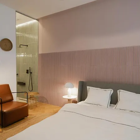Luxury With Bathtub & Main Square View * Cluj-Napoca