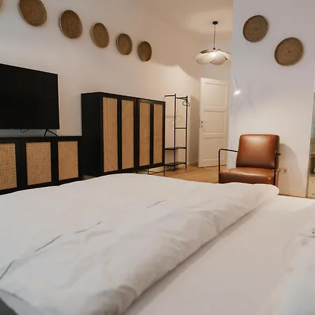 Luxury With Bathtub & Main Square View * Cluj-Napoca